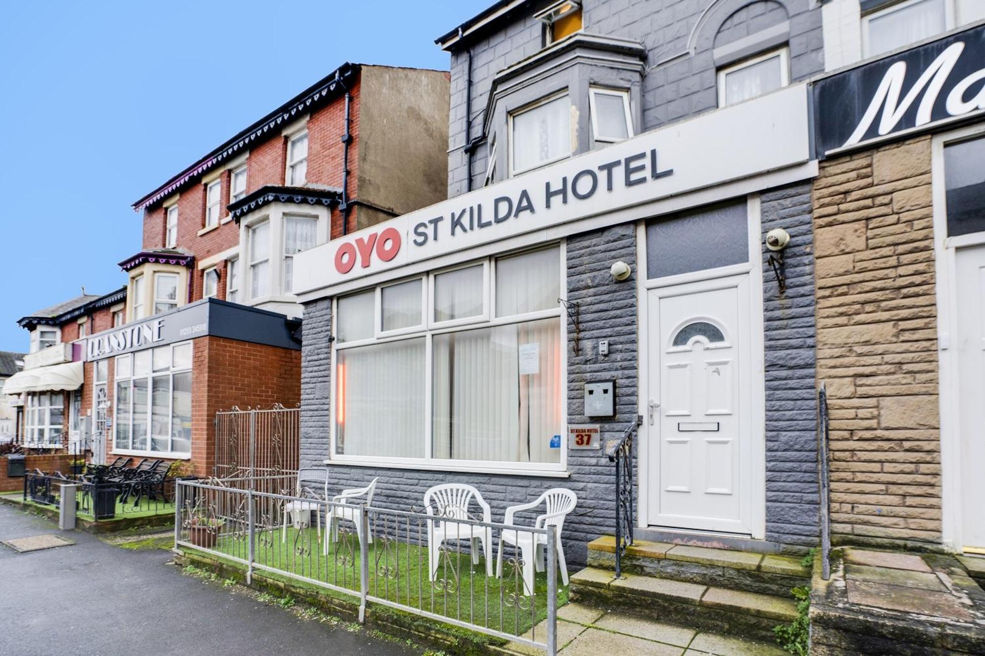 St Kildas, Blackpool Central Bagian luar foto